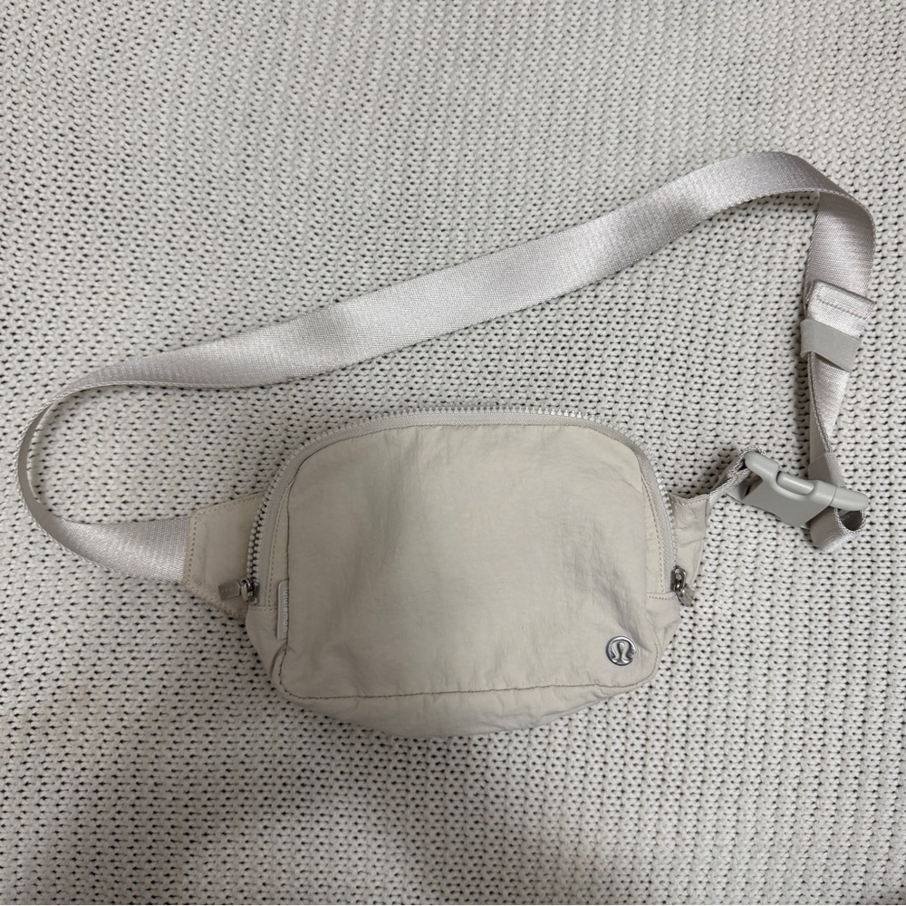 Lululemon Everywhere Belt Bag Large 2L